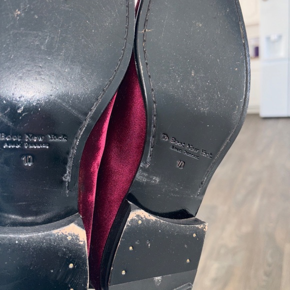 $380 To Boot New York 10 Wine Velvet Tuxedo Saks Fifth Avenue
